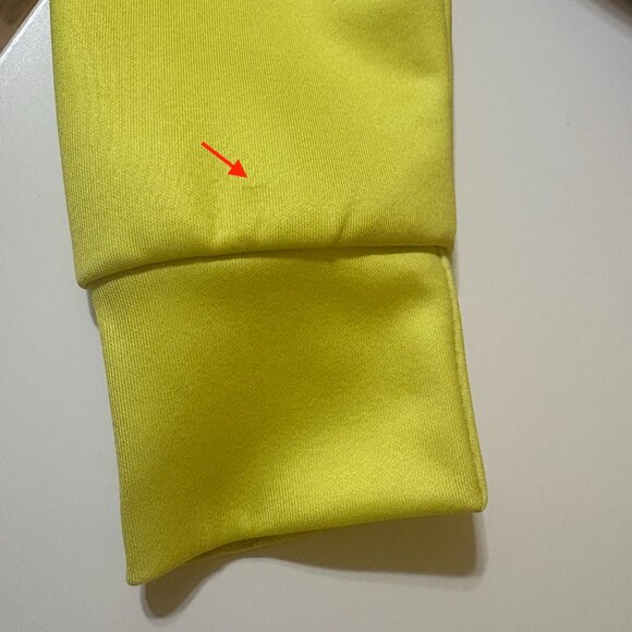 Cheetos Crunchy Flamin' Hot Hoodie Sweatshirt‎ Boys Sz XSmall Orange Red Yellow - Picture 6 of 6